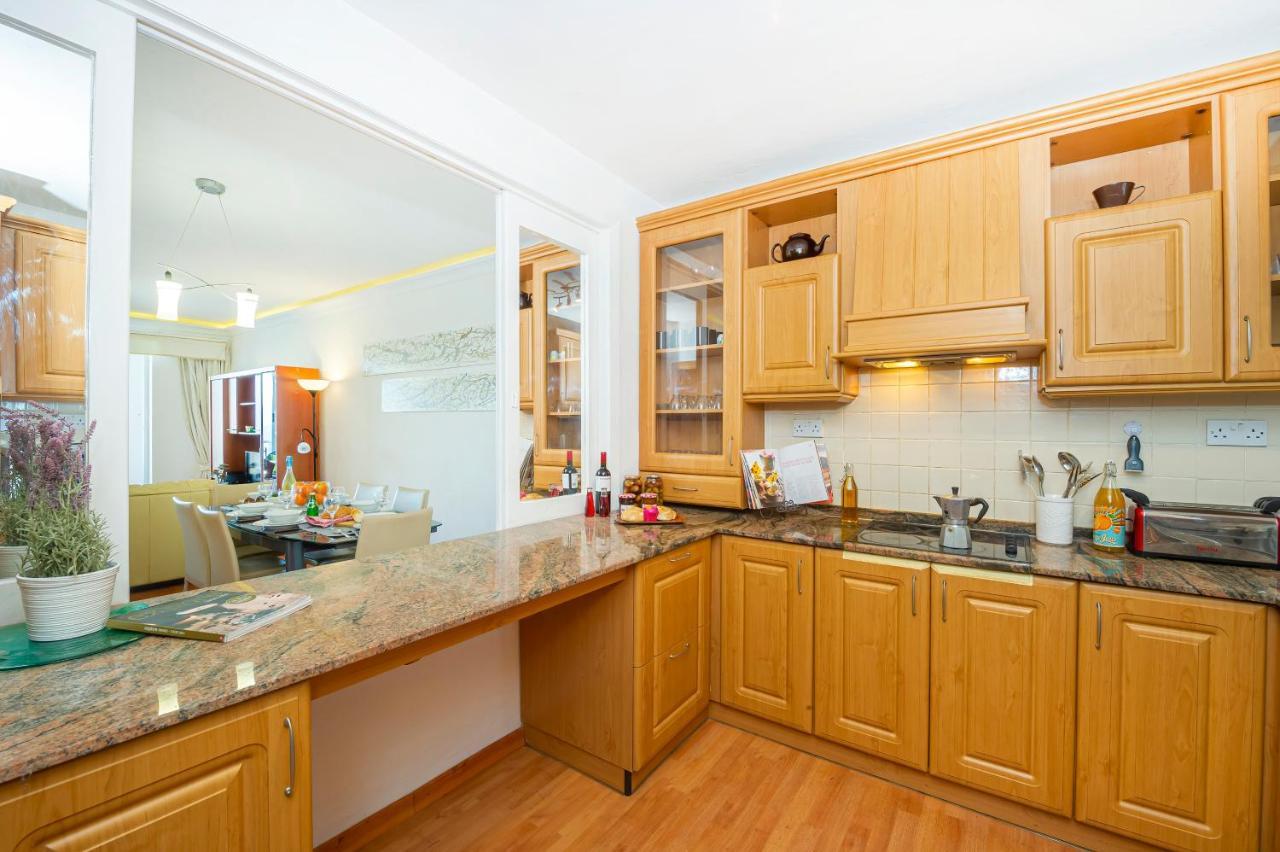 Spinola Bay Top Floor Seafront 3 Bedroom Apartment With Panoramic Sea Views - By Getawaysmalta San Ġiljan Exterior foto