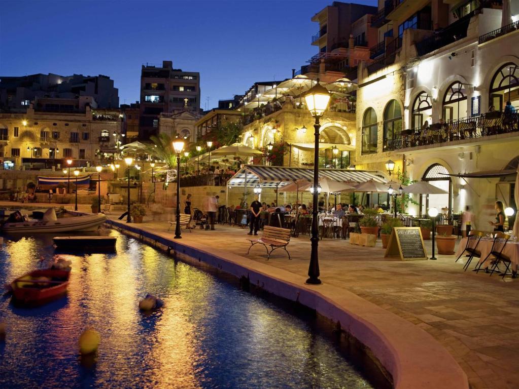 Spinola Bay Top Floor Seafront 3 Bedroom Apartment With Panoramic Sea Views - By Getawaysmalta San Ġiljan Exterior foto